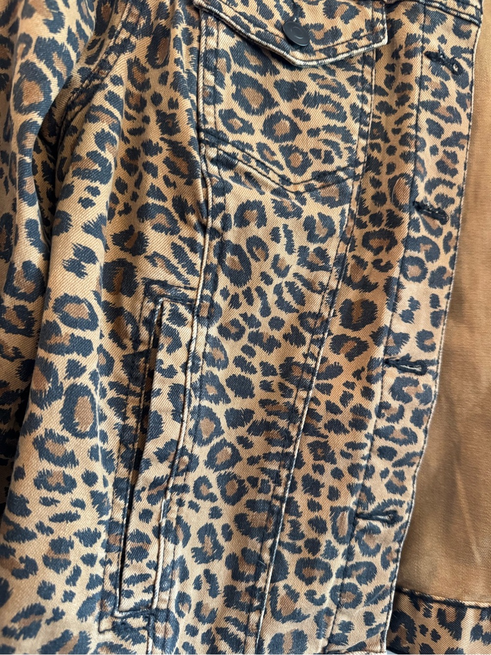 Time and Tru Leopard Print Jean Trucker Jacket - Brown/Tan - Picture 2 of 6